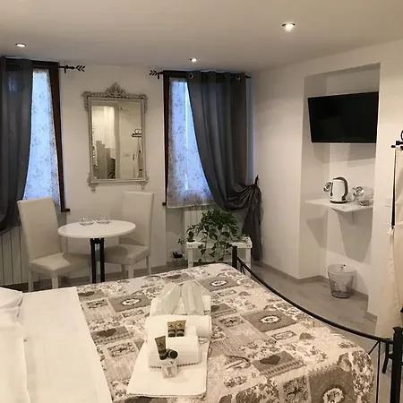 招待所 Veronetta Suites 维罗纳